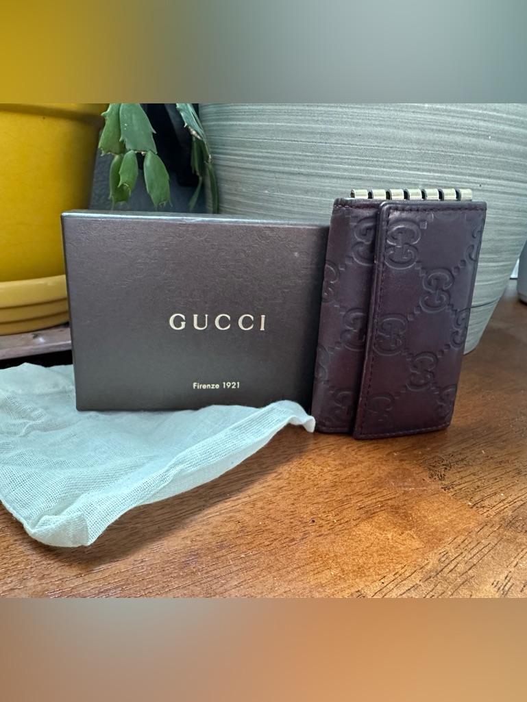 Authentic Vintage Gucci Signature Leather Key Pouch W Card Slot And Gucci Box